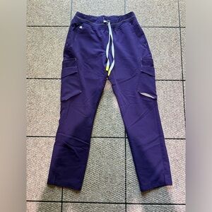 Figs small/petite purple scrub pants.